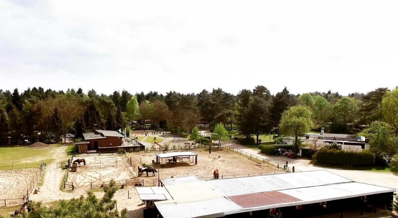 Knus Chalet Midden In De Bossen 넌스피트 외부 사진