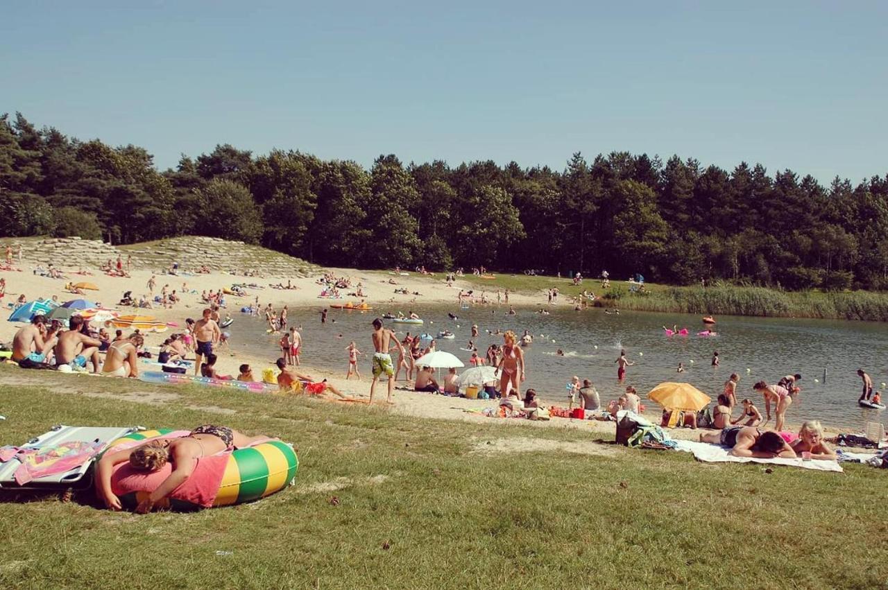 Knus Chalet Midden In De Bossen 넌스피트 외부 사진